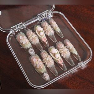 Press-on Floral Pink Nail Art Set